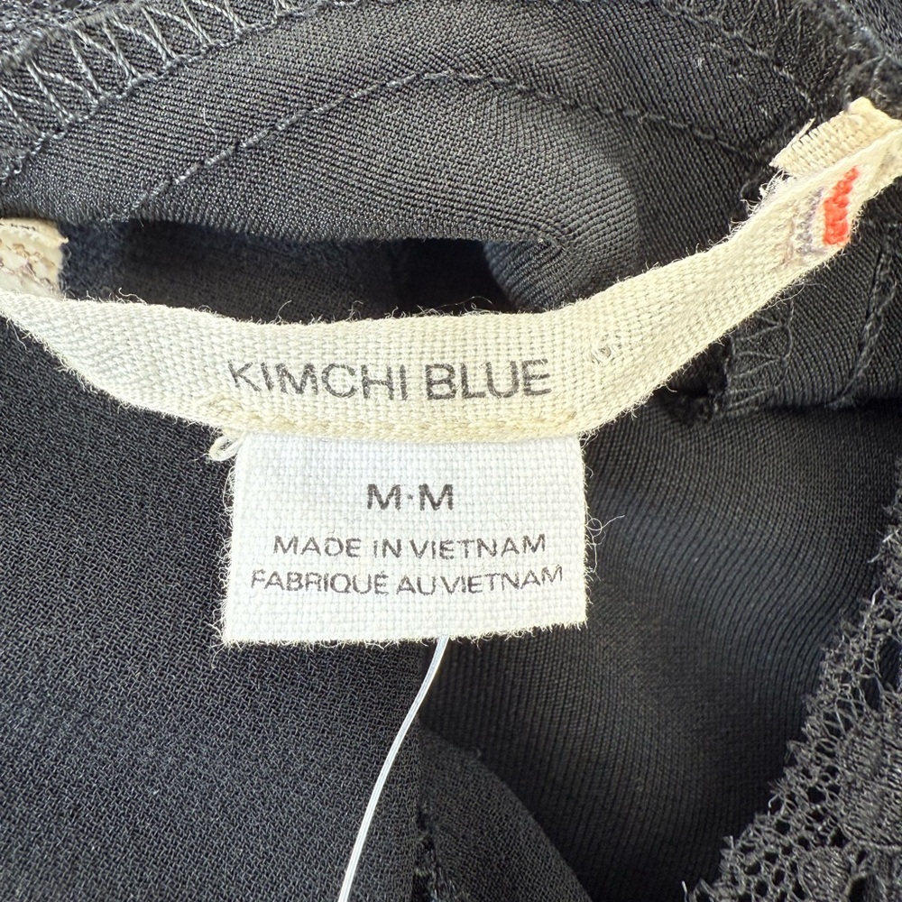 Kimchi Blue Cleo Black Satin Lace Wide-Leg Jumpsuit NWT Women’s Size M - Picture 13 of 13